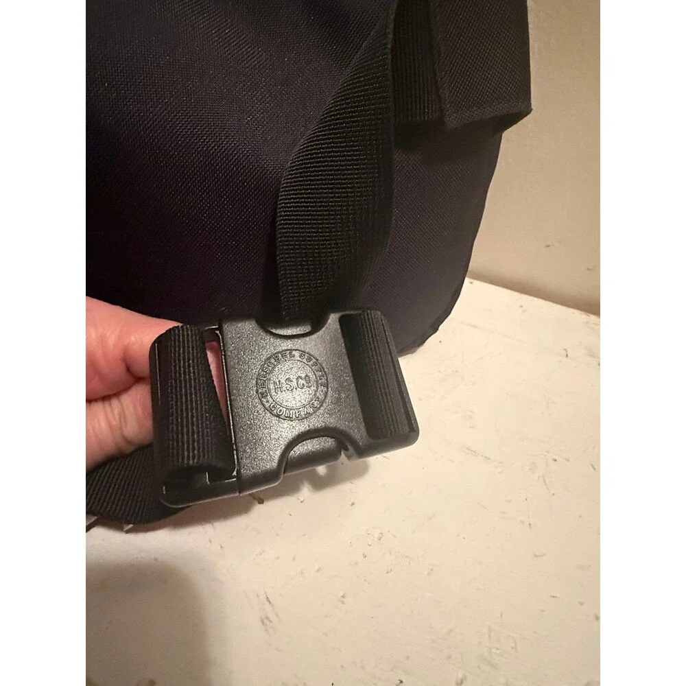 Herschel Supply Co. Black Crossbody / Waist Bag Hip Pack Polyester EUC